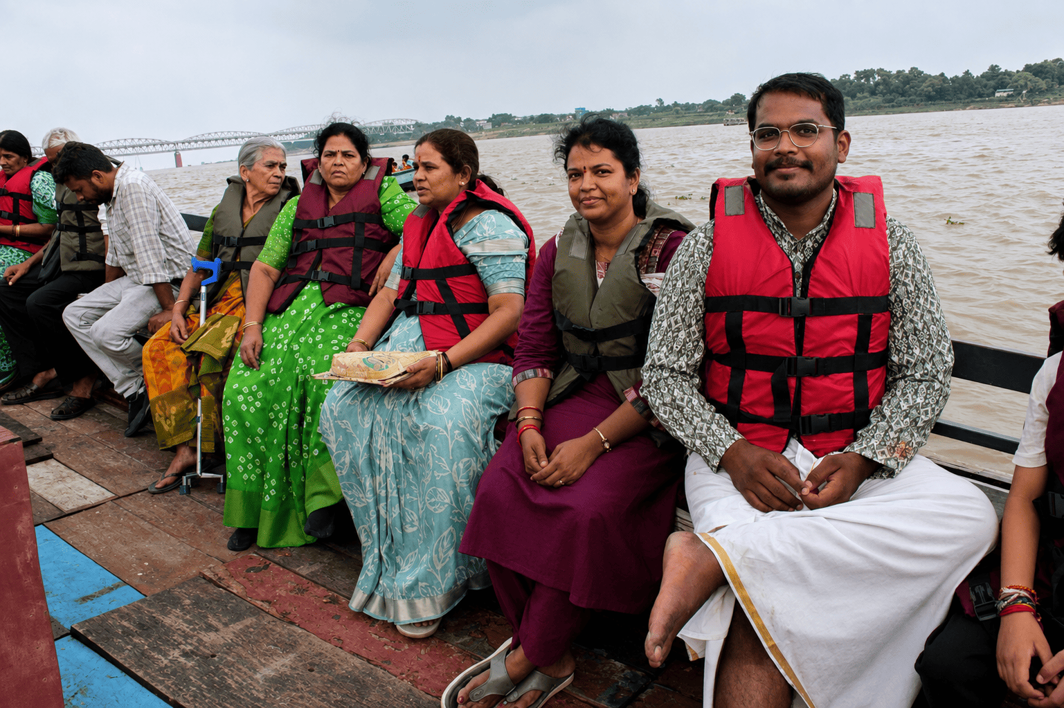 🌊 A Beautiful Boat Ride on the Holy Ganga 🙏✨